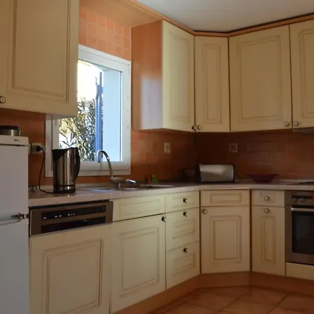 Np130-024 Maison 4 Pieces Villa